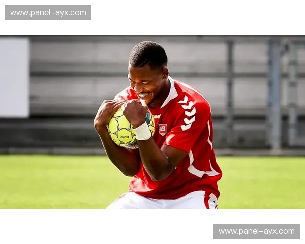 从青训到金靴:维尼修斯的持续进化之路 从青训到金靴:维尼修斯的持续进化之路